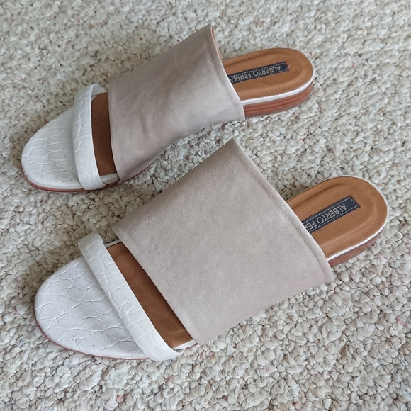 Alberto Fermani Tan and White Italian leather Slide Sandals size 6 - Picture 6 of 13